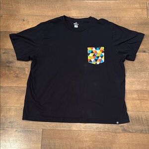 Black Short Sleeve Tee with Vibrant Pocket